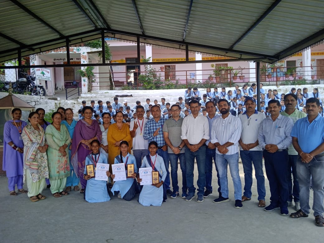Three girl students of Badsar selected for state level competition
