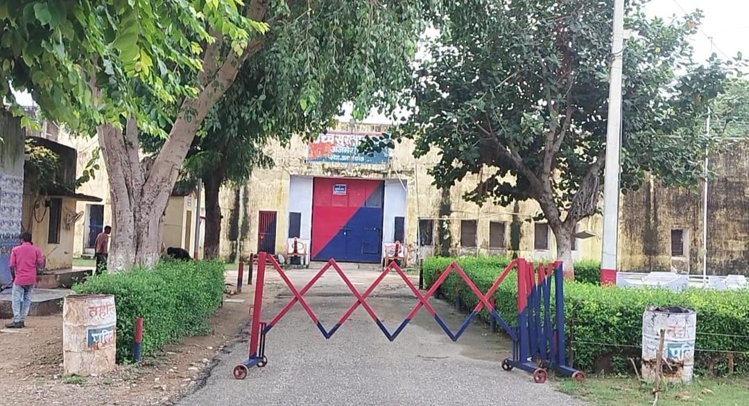 Ajmer News: Prisoner attacked with sharp object in high security jail, has also attacked jail guard