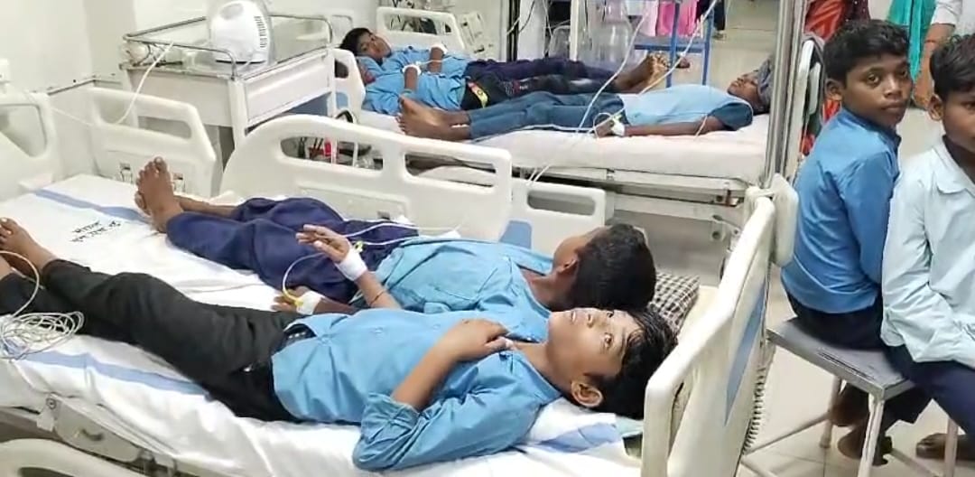 24 children fell ill after eating contaminated food in the hostel In umaria