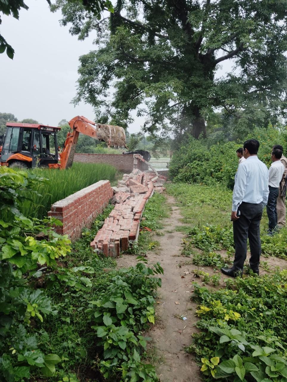 The revenue team removed the encroachment on the Chak Road land