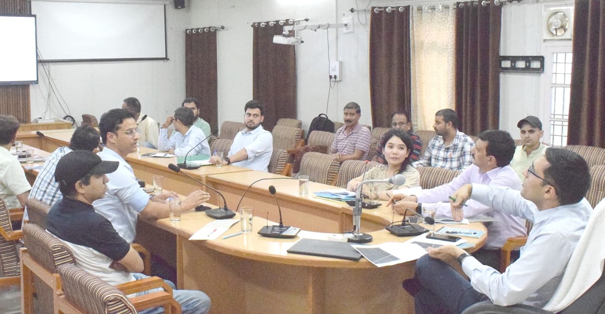 Tighten the noose on those selling tobacco products within 100 meters of educational institutions