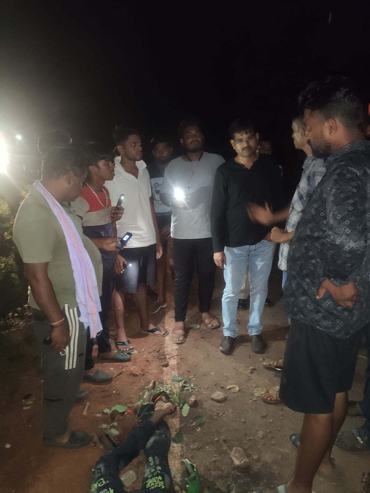 Damoh News Tractor fell into a ditch from Bhainsa Ghat hill father and son died incident of Sigrampur outpost