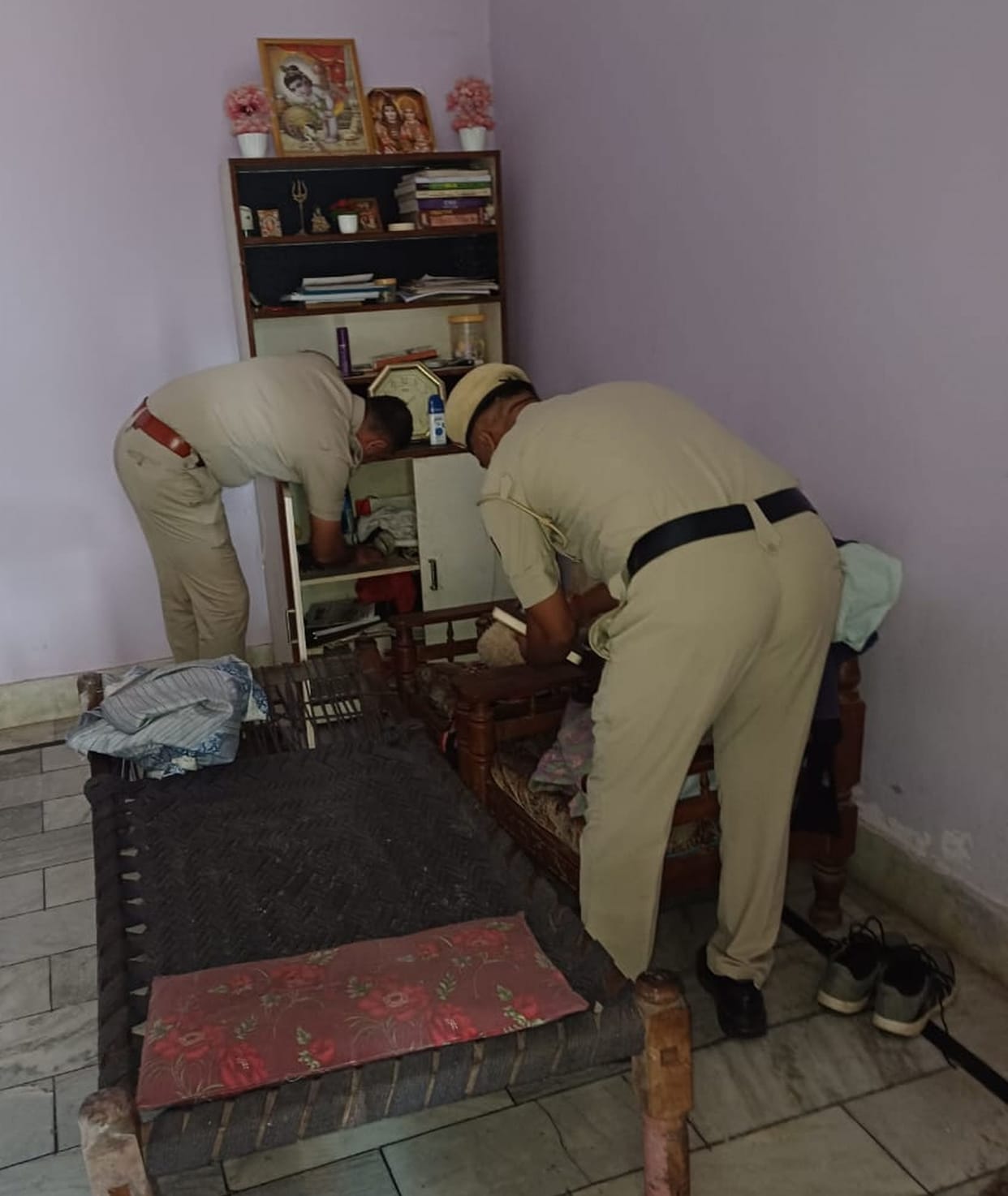 10 arrested in operation attack