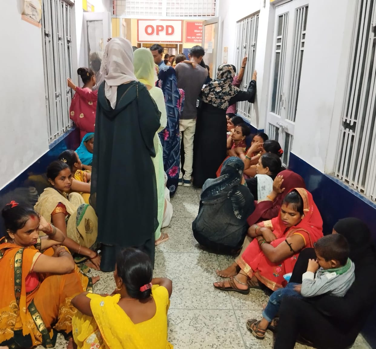 Changing weather is making people sick, viral fever patients are reaching hospitals