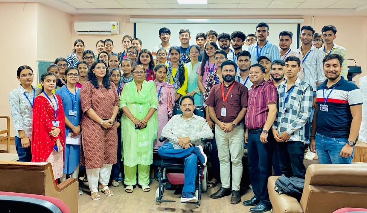 Cleared the doubts of students on Suicide Prevention Day