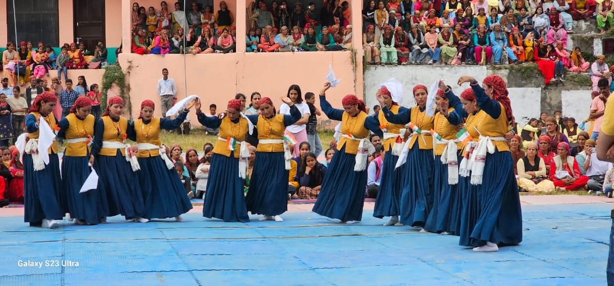 Mahila troupe Dhamah won in folk dance