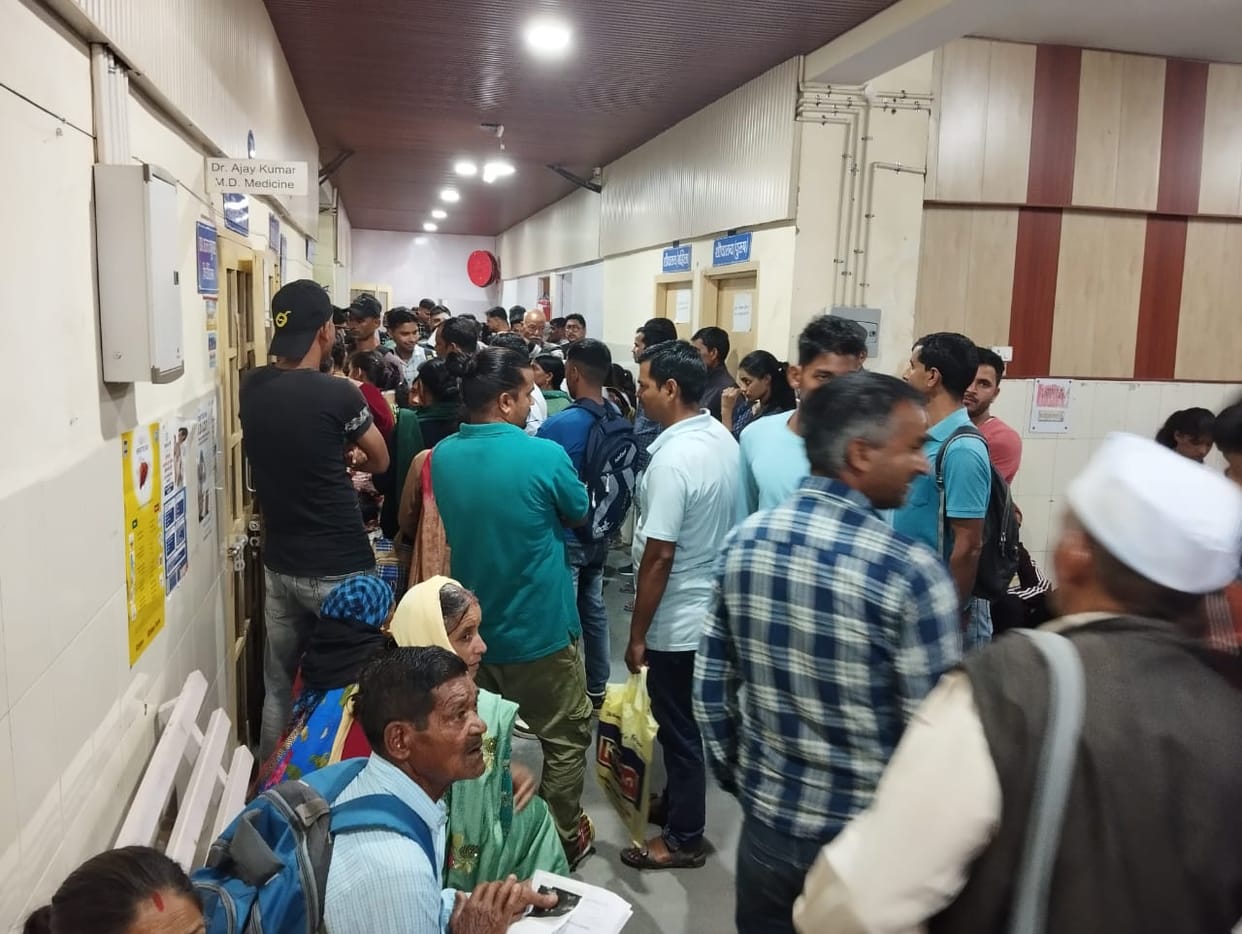 More than 80 fever patients coming to the district hospital