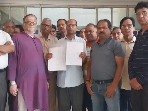 Complaint to Deputy Commissioner about contaminated water reaching homes