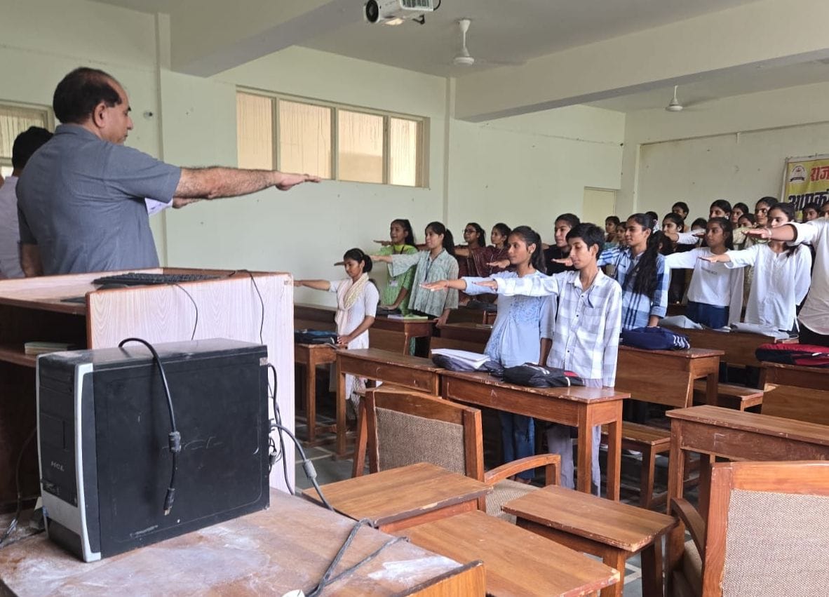 Oath administered to students for 100% voting in government college
