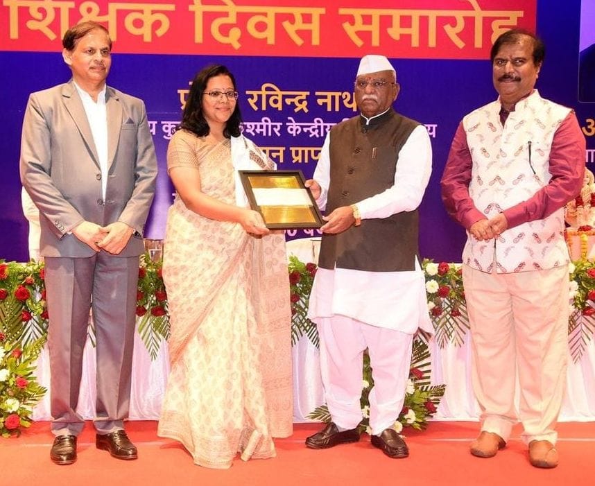 Hakevi's Dr. Anita honored with National Award
