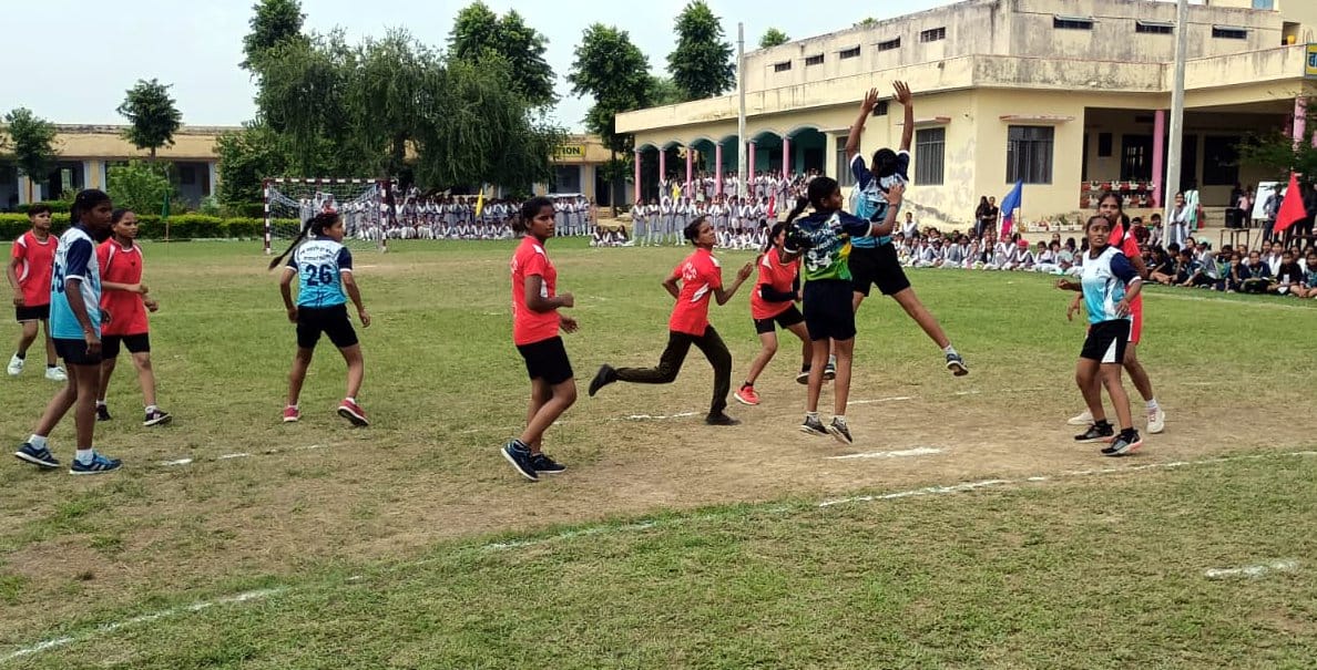 Shamli teams capture trophy in divisional handball competition