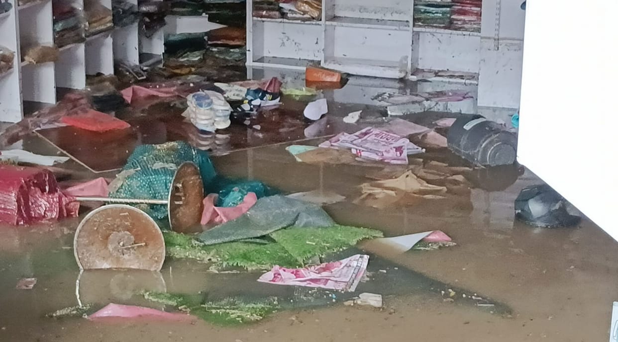 rain water entered in shops