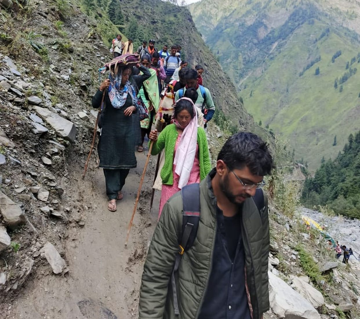 Devotees returned disappointed due to lack of number in heli taxi for several days