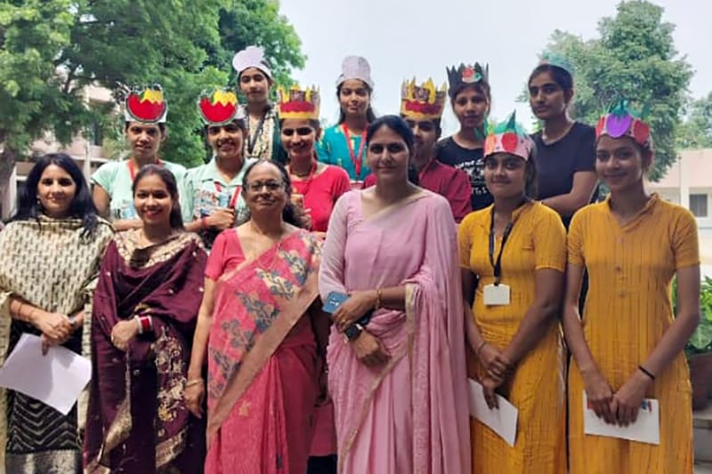 Palak and Nishu's team tops in nutrition quiz