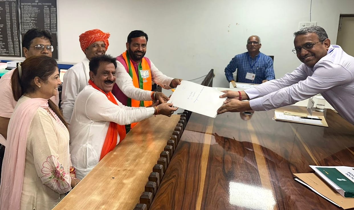 Six candidates including Chief Minister, Minister of State and Chadhuni filed nominations.