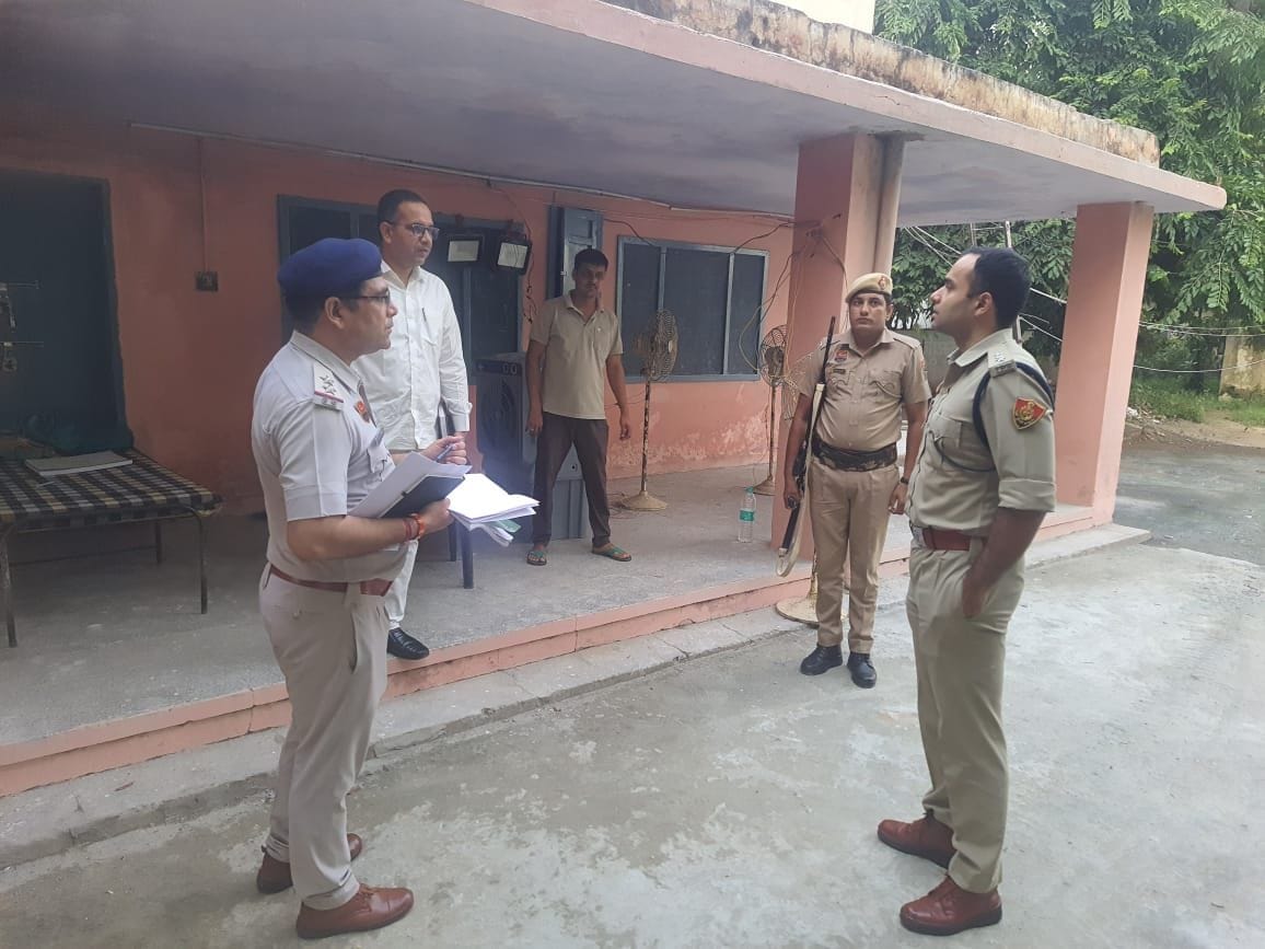 Superintendent of Police inspected the strong room