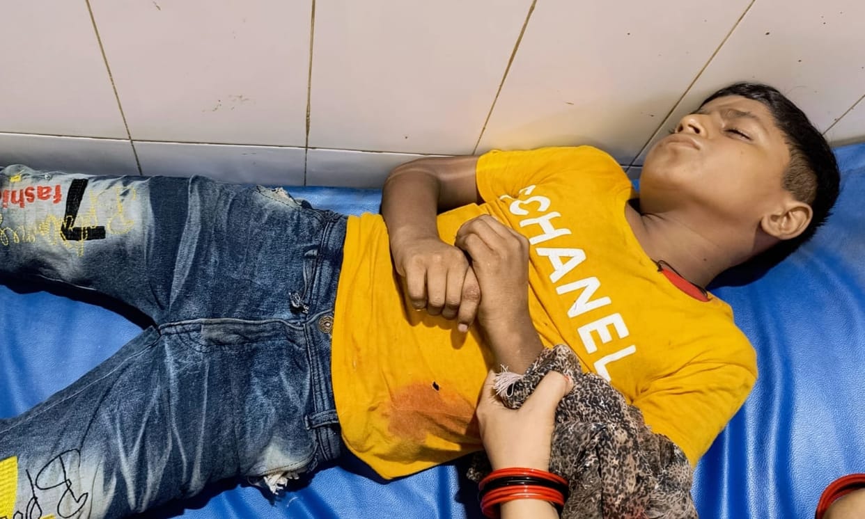 Crusher owner's son and servant were beaten and injured
