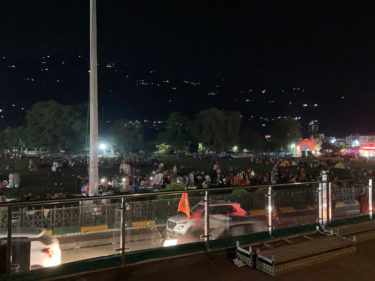 High mask lights did not work, hundreds of devotees spent the night in darkness