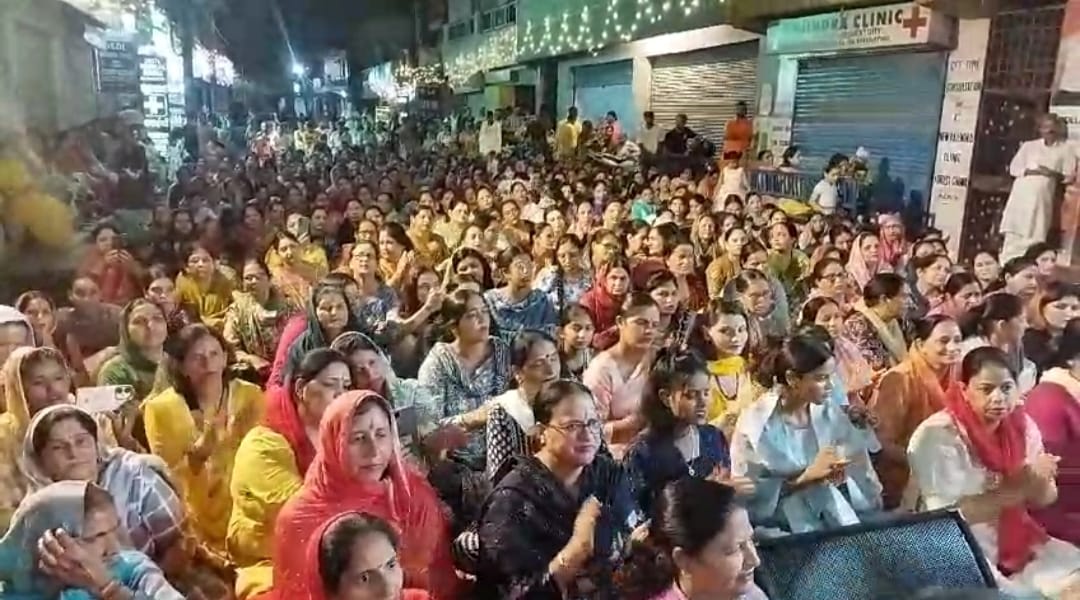 The atmosphere in Ganesh Utsav became devotional
