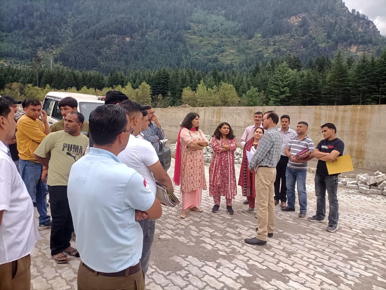 Officers should work by establishing coordination: Mansi