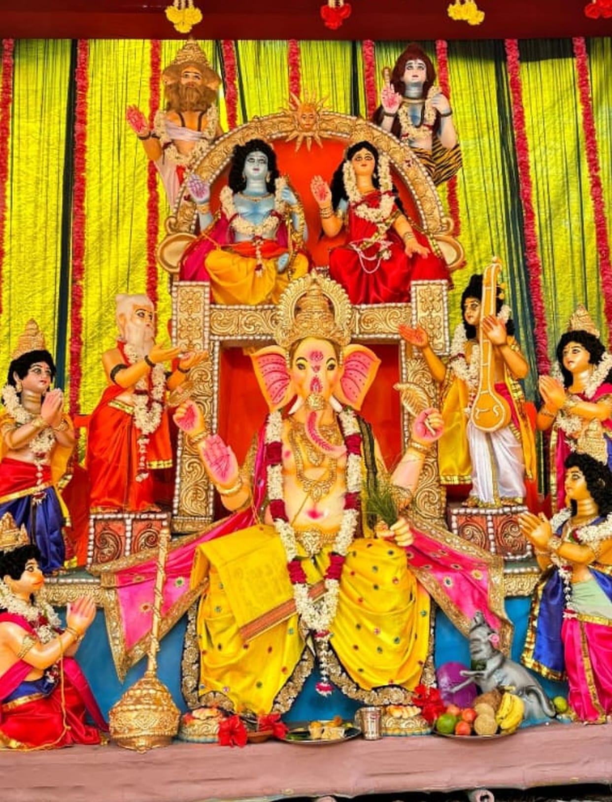 Pandals echoing with the cheers of Gajanan