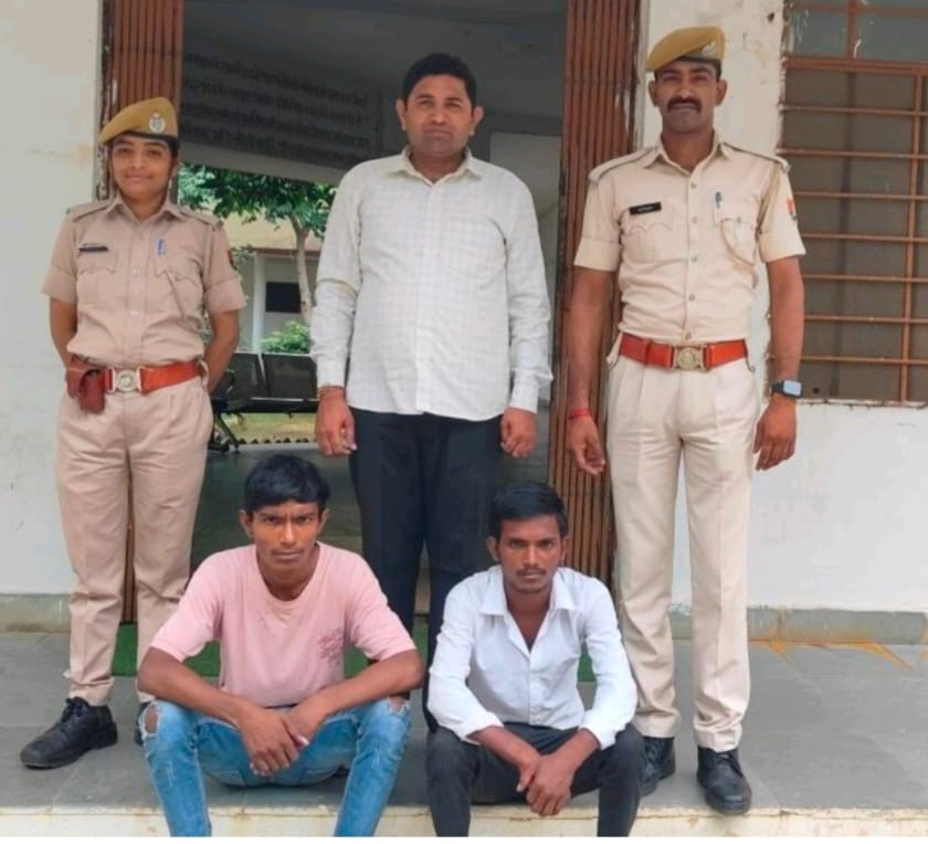 Sirohi News: Two accused arrested in theft case at jewelry shop in Revdar
