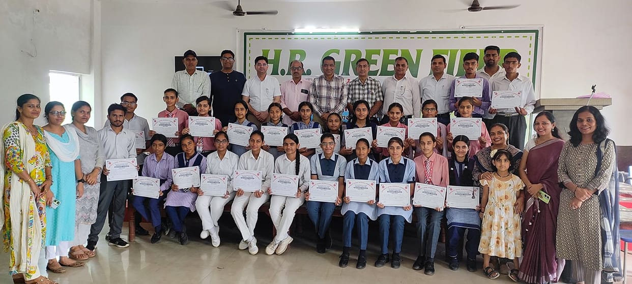 Promote scientific thinking among students
