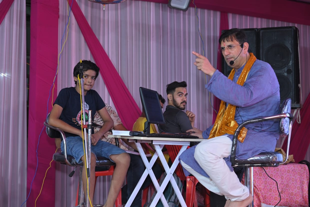Maulik Madan and Reshu Garg became winners in KBB quiz
