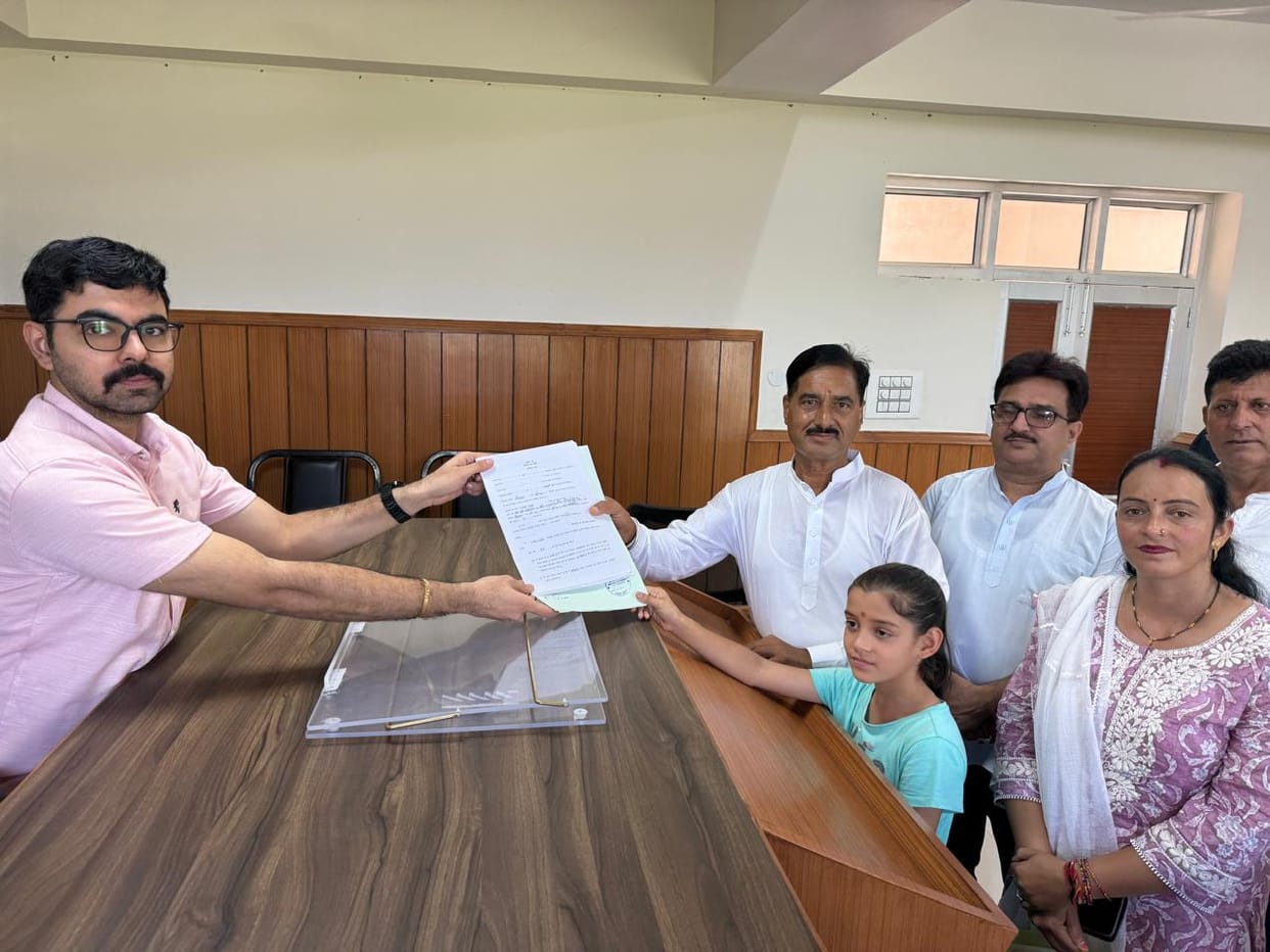 BJP rebel Pyaar Chand files ZIP by-election nomination with Congress support