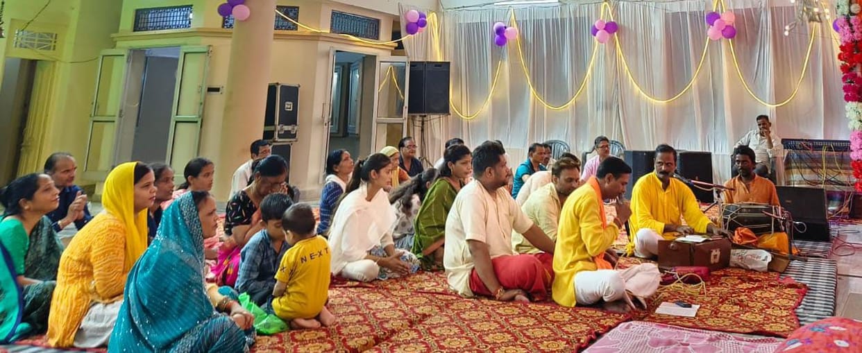 Devotees gathered in pandals to worship Gajanan