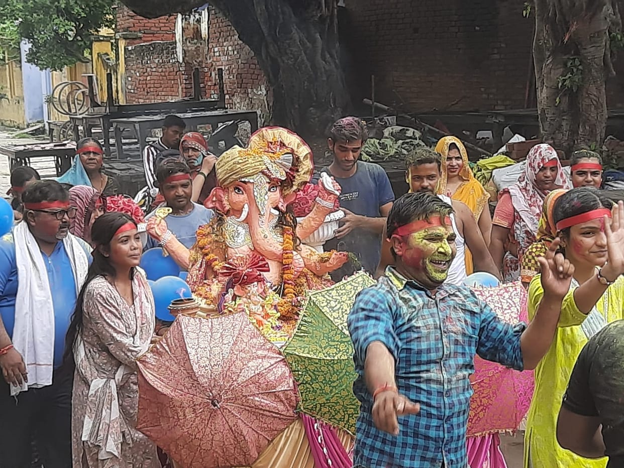 Ganpati Visarjan Yatra Baravafat procession today be careful on these roads in Agra