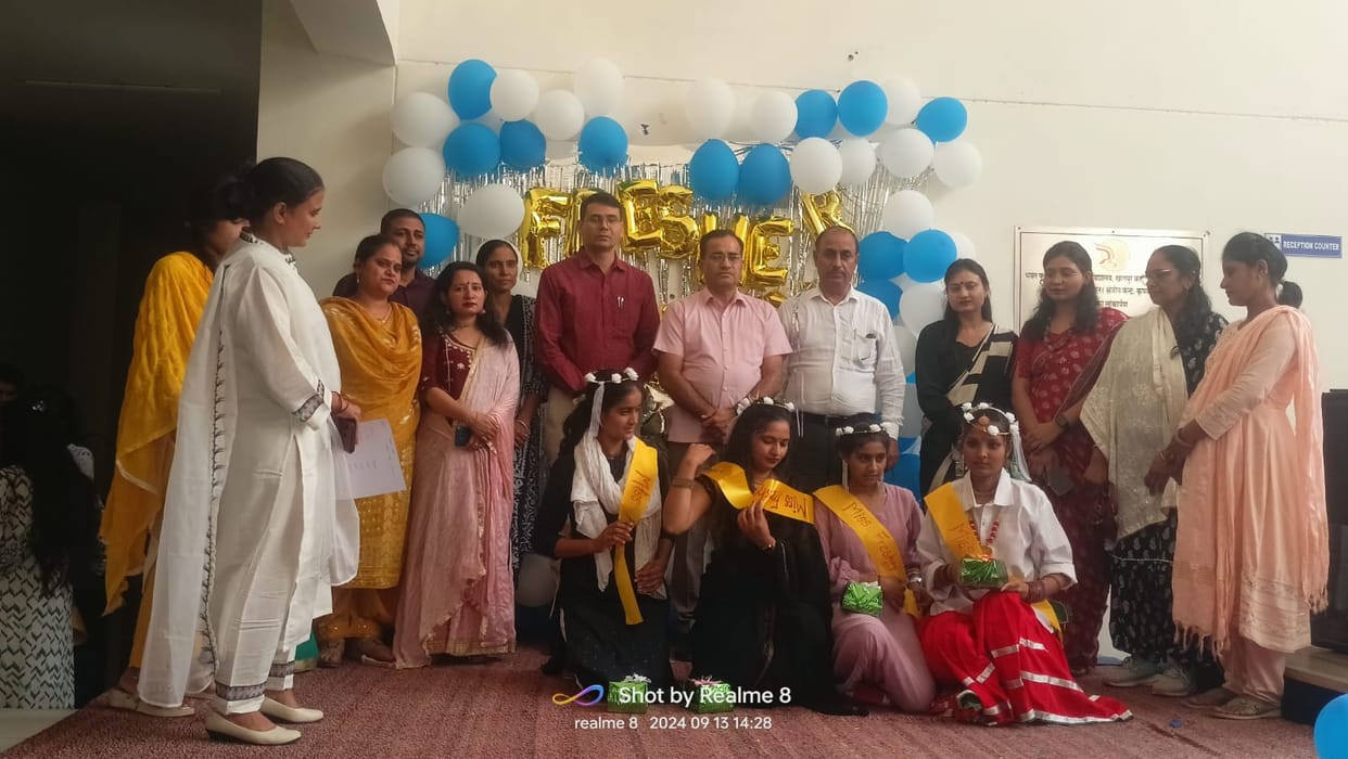 Priyanka became Miss Fresher in the fresher party
