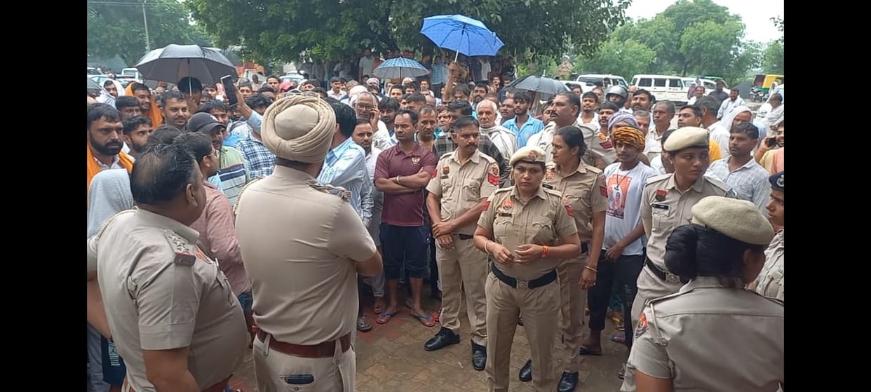 Accused of promoting a particular religion, religious organizations protested at the school gate