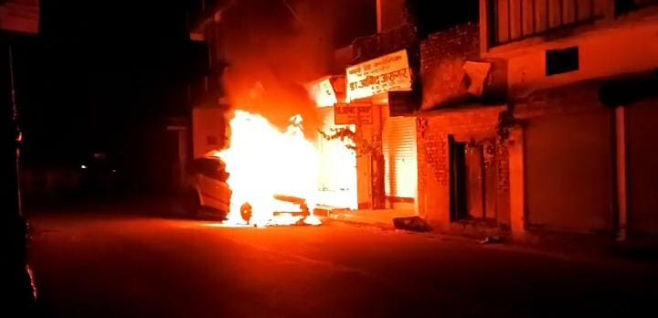 Car burst into flames, saved life by running away