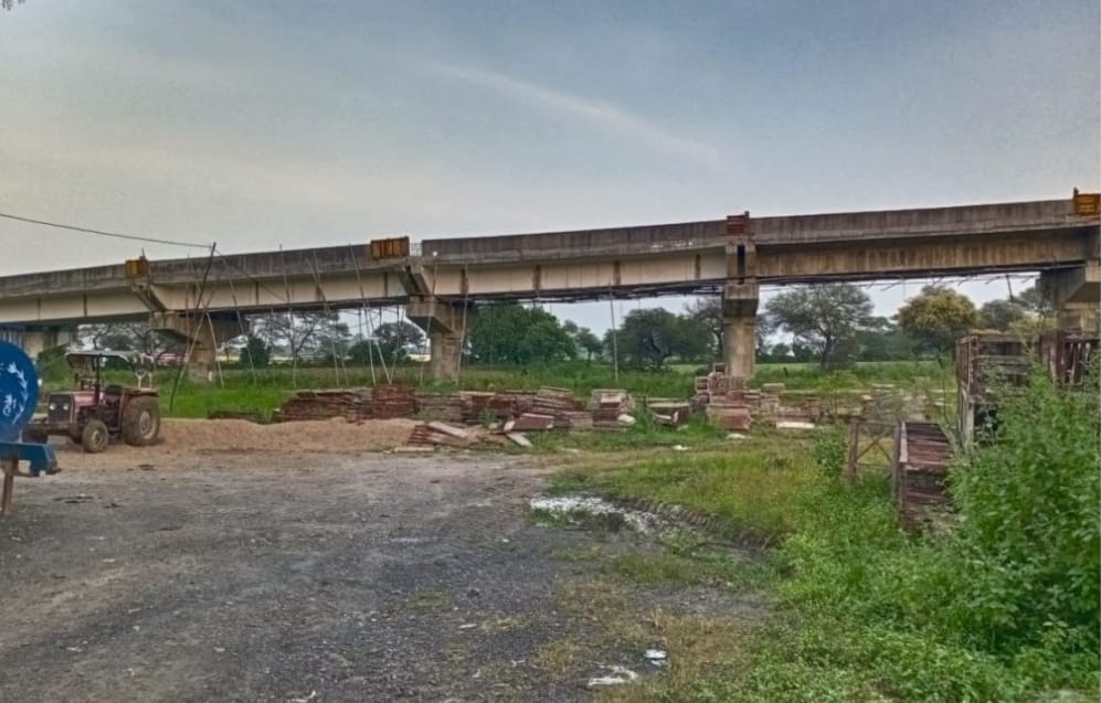 Construction of railway bridge on the stuck Badnagar road from Simhastha will start again