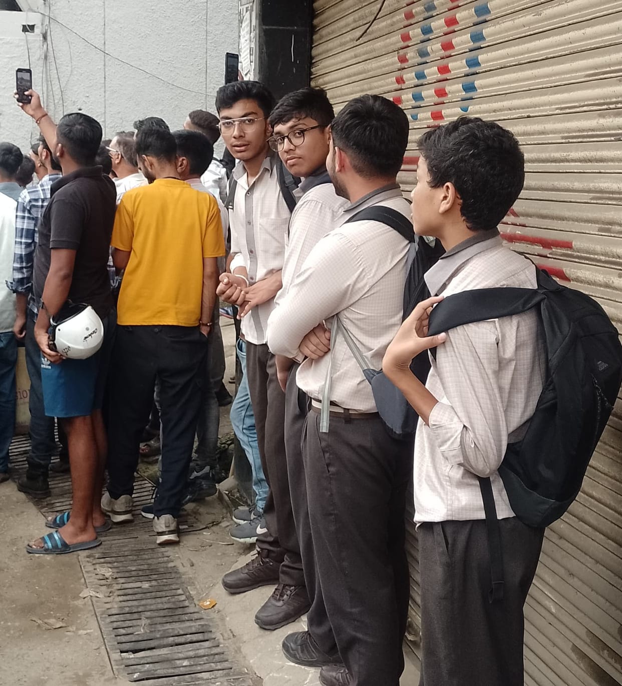 Mandi-Dharampur via Kotli road remained closed, people could not get bus facility