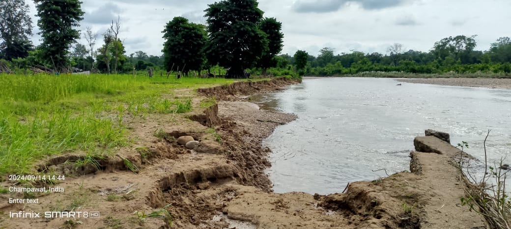 Land erosion in Helagoth due to swelling of Huddi river