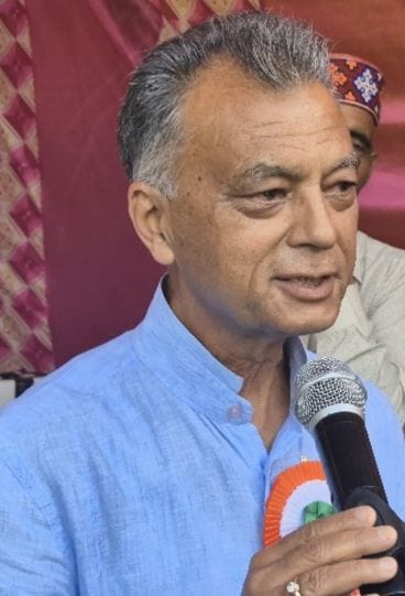 Even today the fight between Virbhadra family continues: Anil