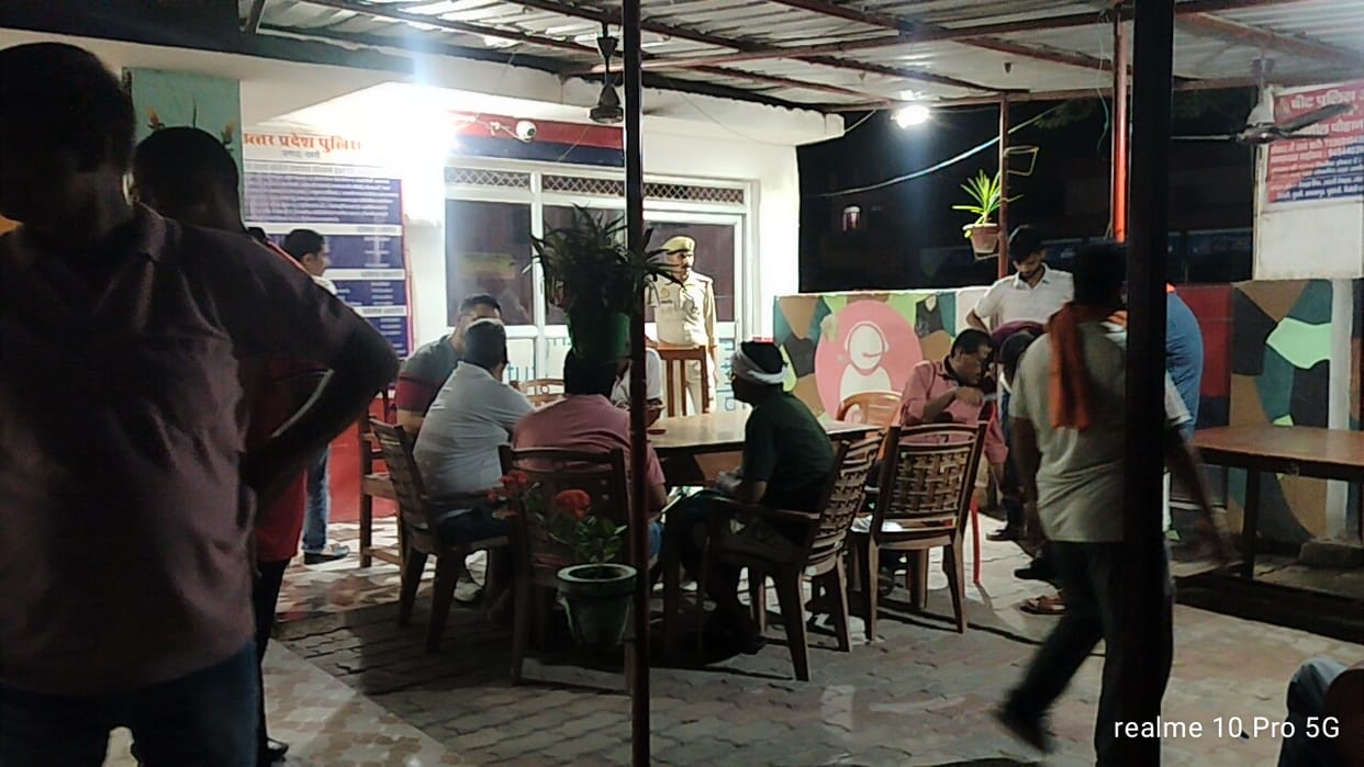 Family members reached toll and police station with guard's dead body