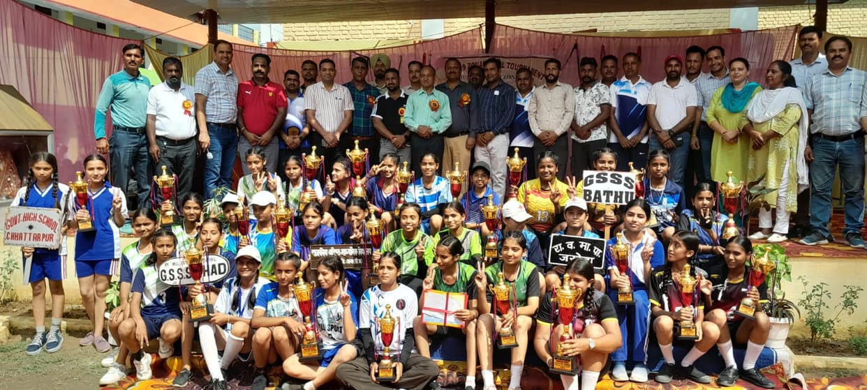 Basdehra and Bathu school girls dominate in Kabaddi