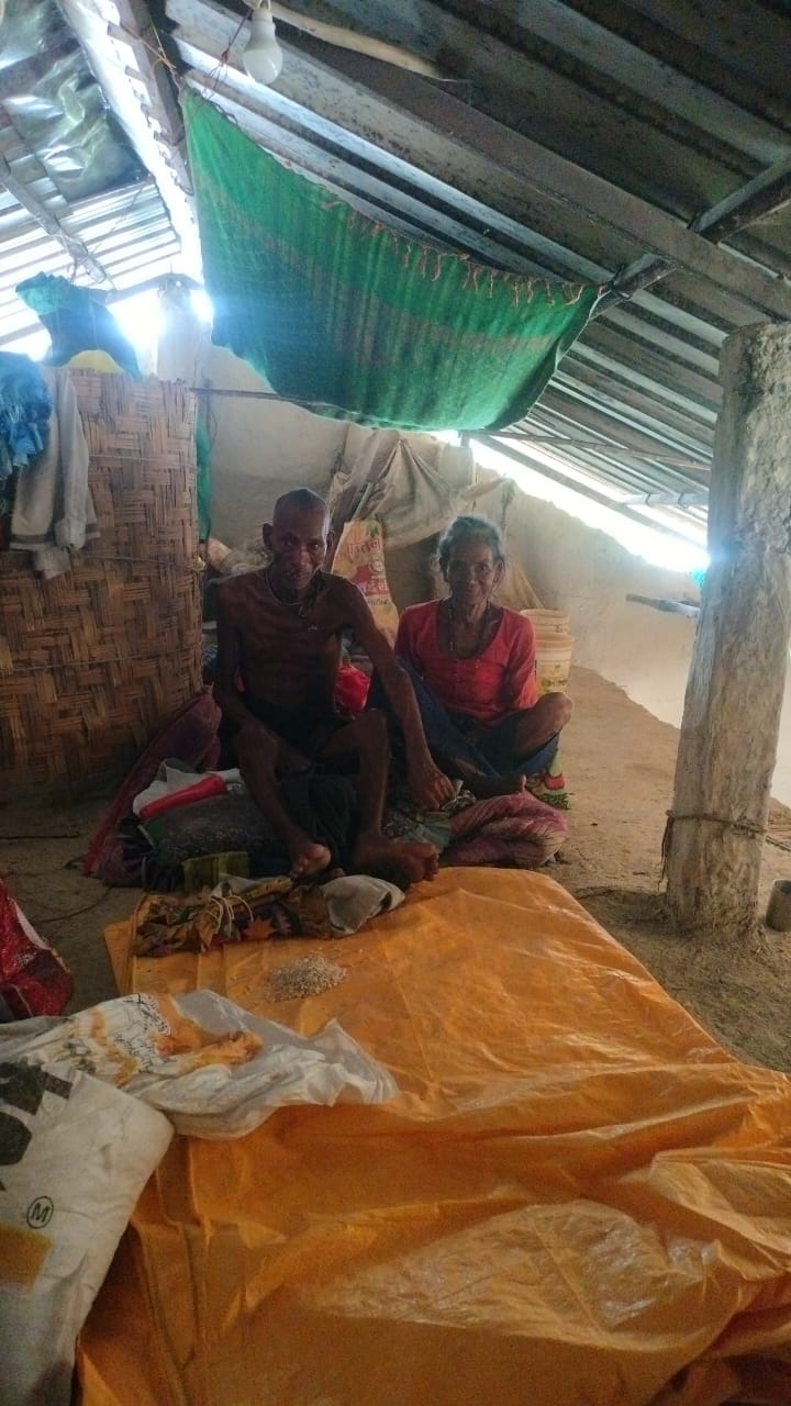 Tharu Patti village became an island due to rising water level of Sharda river