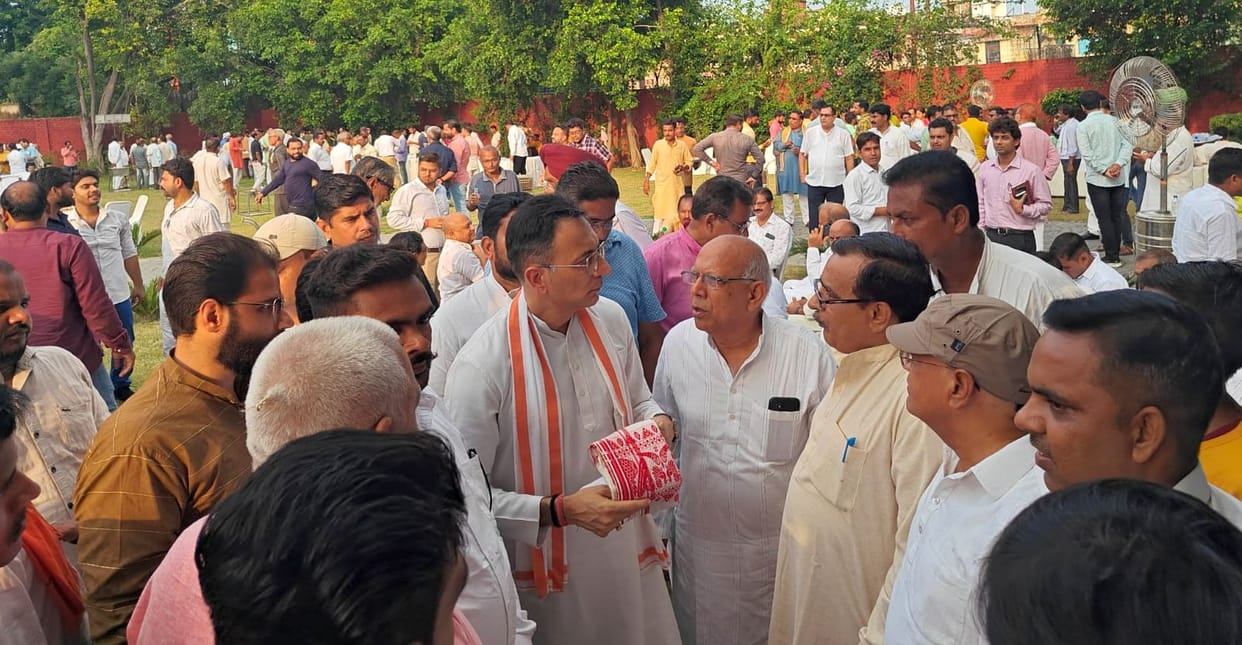Public representatives should solve public problems: Jitin