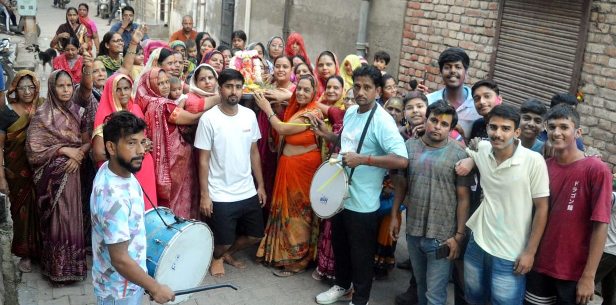 Idol immersion done with the cheers of Ganpati Bappa Morya