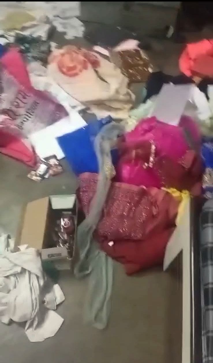 Cash and jewellery worth lakhs stolen in Kiravad