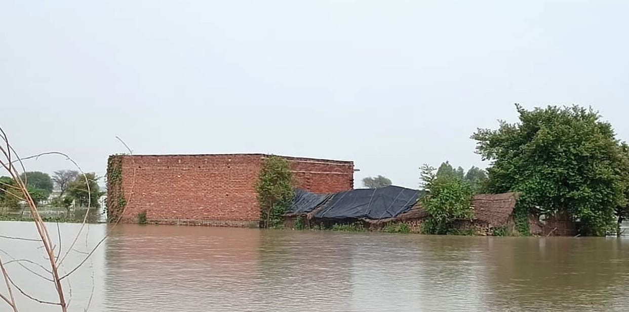 16 villages surrounded by floods, existence of two villages in danger due to erosion
