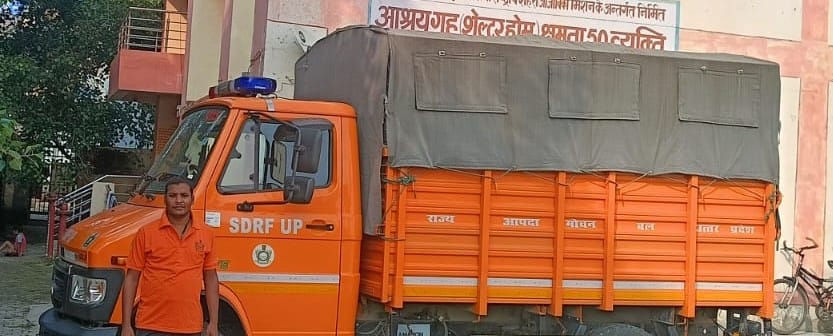 23 flood posts activated, 18 small boats ready