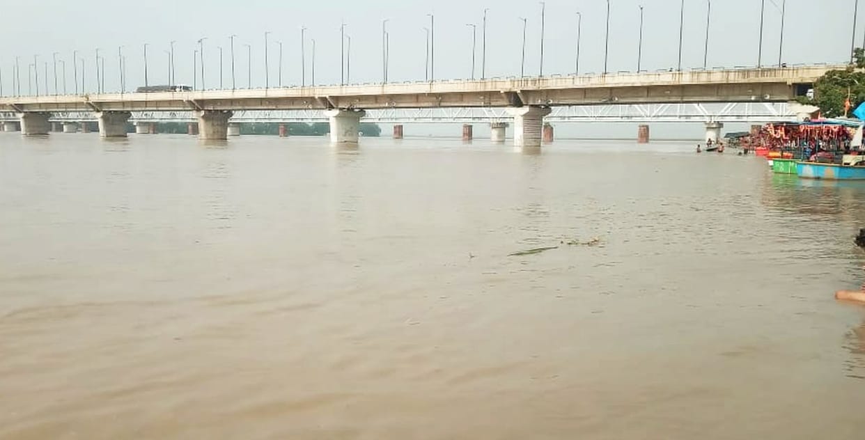 Ganga crosses danger mark in Badaun, threat of flood