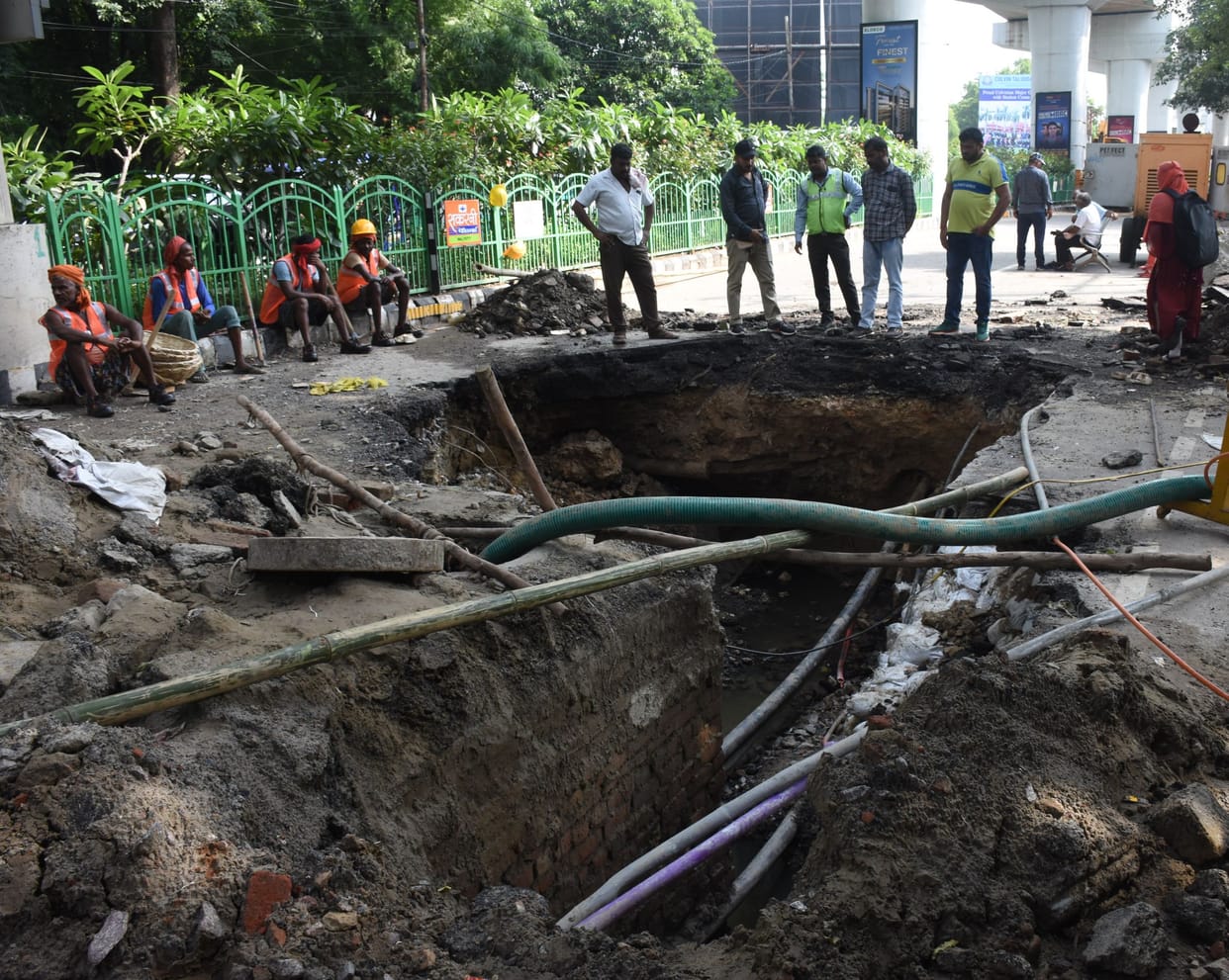 Arbitrary digging destroyed roads and electricity