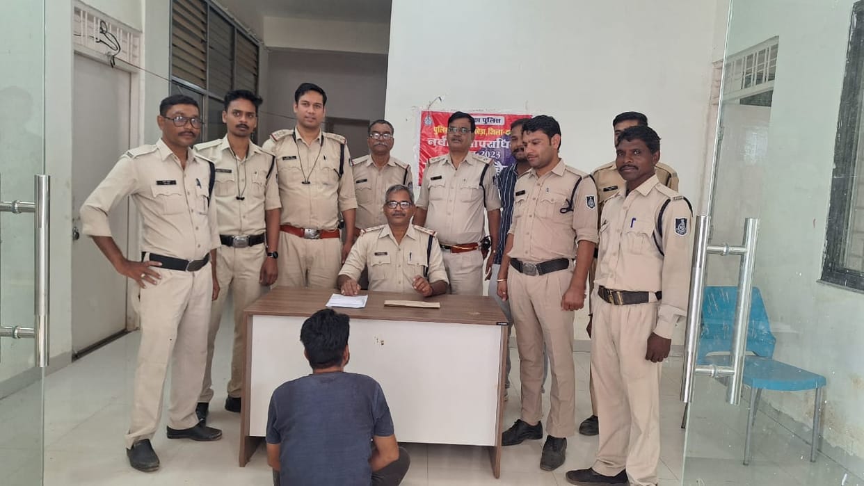 friend committed robbery on the way to the forest, police arrested him