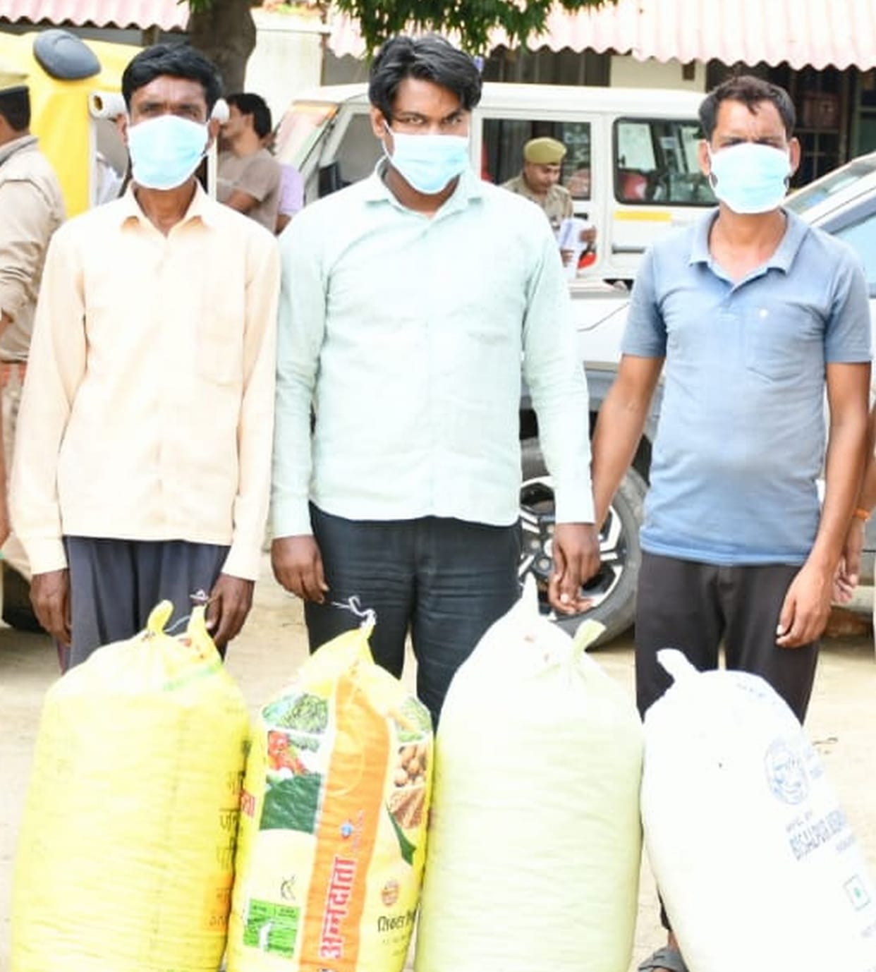 Three smugglers arrested with 40 kg poppy peel